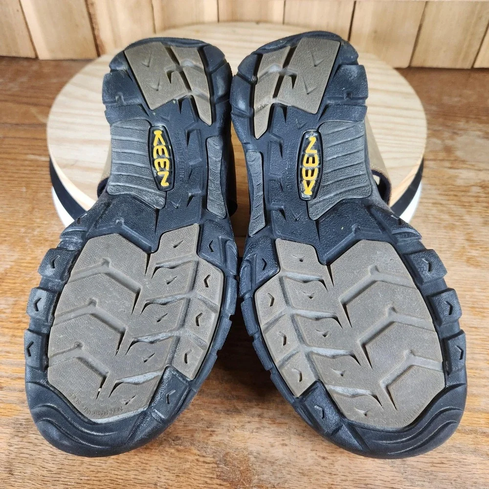 Keen Newport Sandals Men 11 Brown Suede Waterproof Hiking Water Shoes Closed Toe